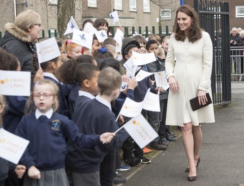 kate middleton valkoinen takki