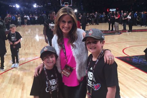 Denise Albert ja poikiensa NBA All Star syövän kemoterapia Moms